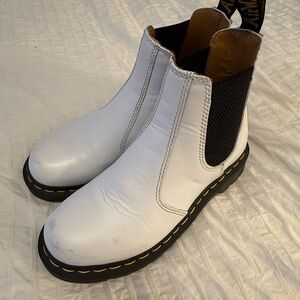 Dr Martens 2976 Smooth Women's Size 6